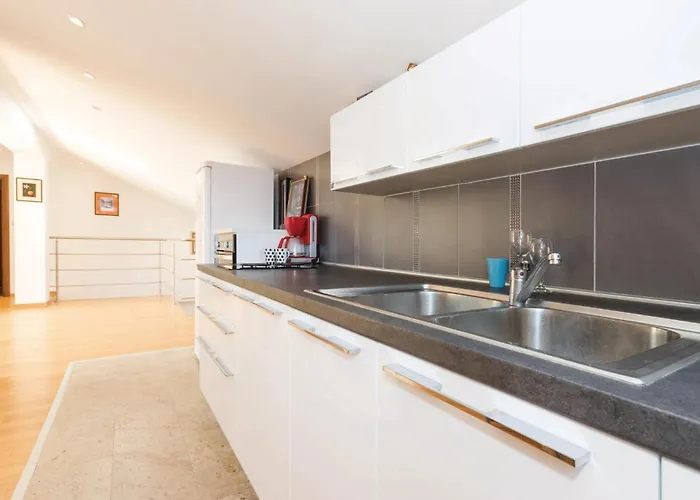 In Bregi With Sauna Breza