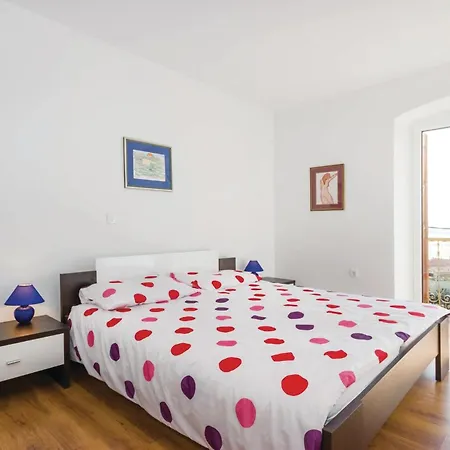 In Bregi With Sauna Casa de Férias *