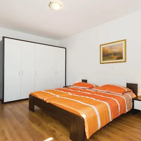 Holiday home Beautiful In Bregi With Sauna Breza