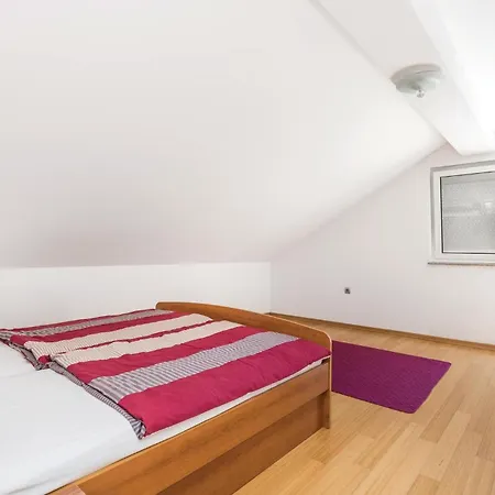 Ferienhaus In Bregi With Sauna *