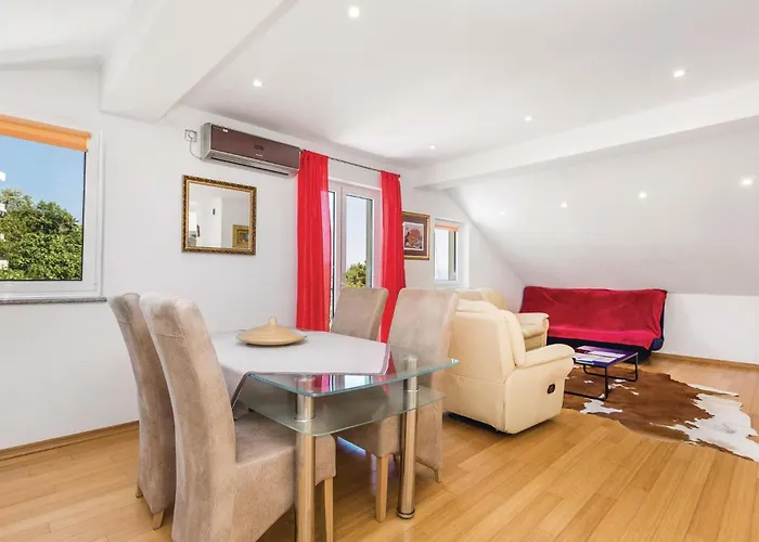 In Bregi With Sauna Breza