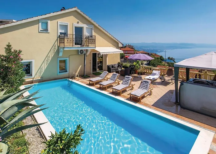 In Bregi With Sauna 펜션